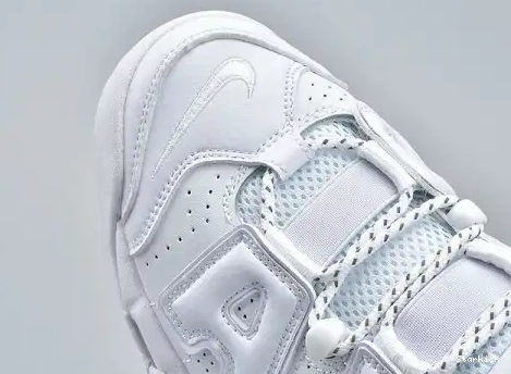 More White Uptempo Air Triple 921948-100  0430